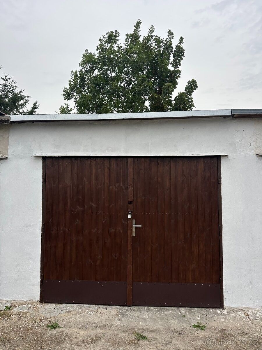 Garáže, České Budějovice, 370 07 - 1