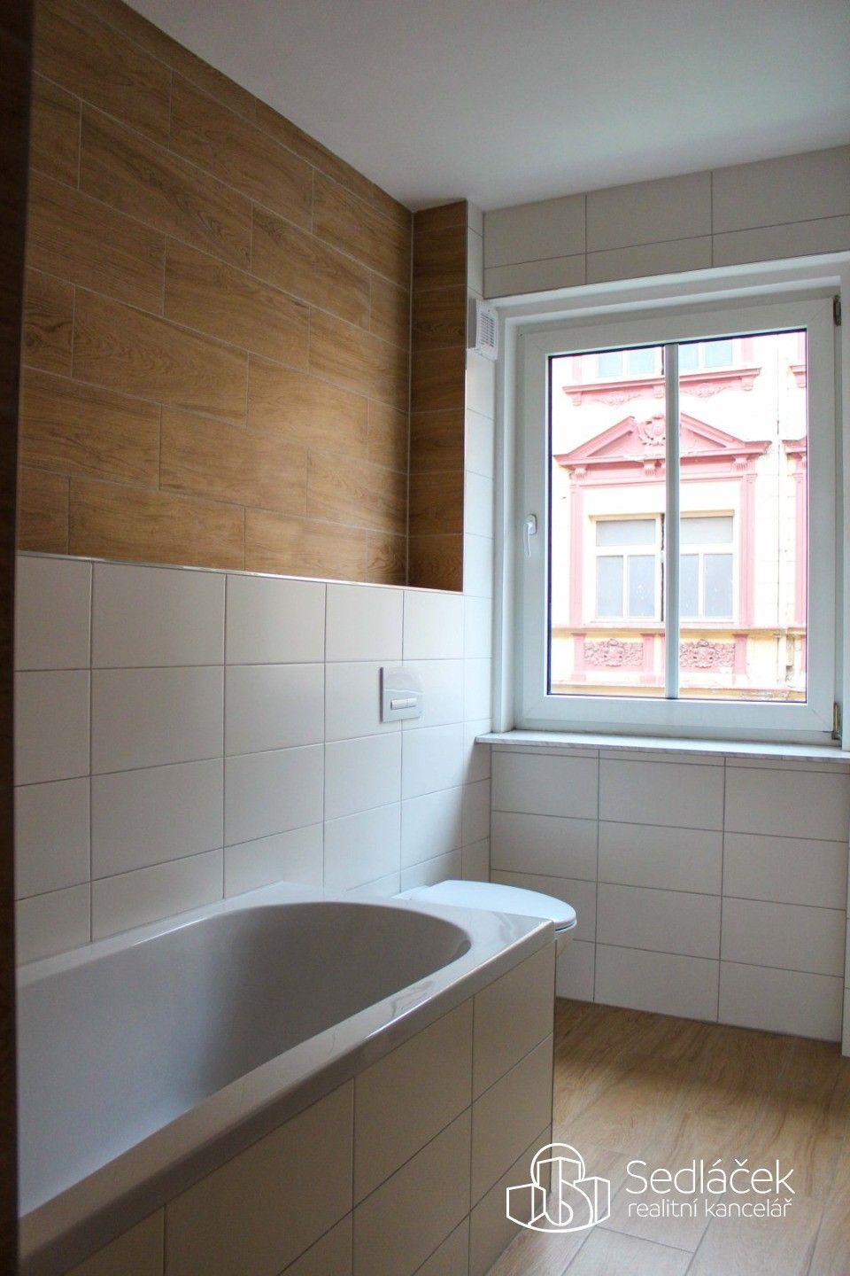 Pronájem byt 2+1 - U Divadla, Sokolov, 58 m²