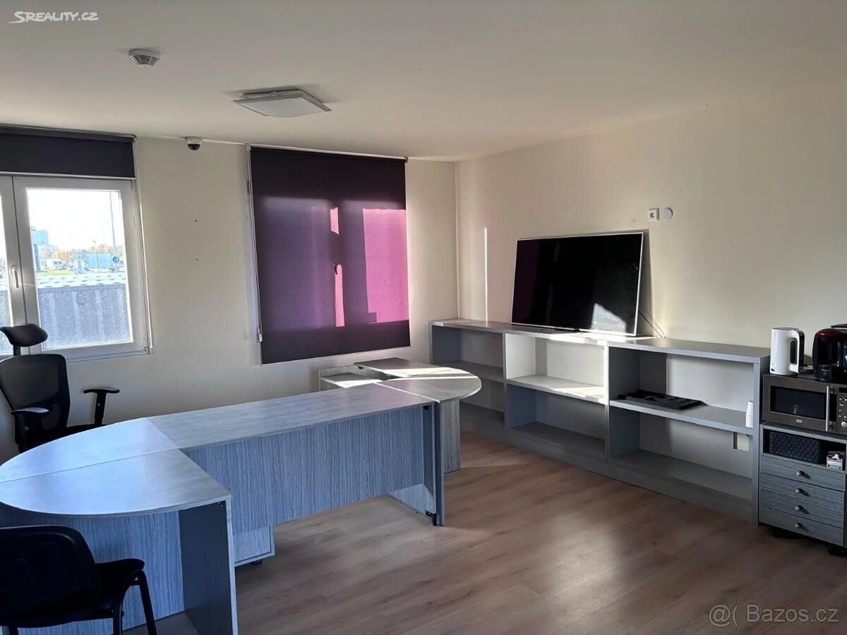 Pronájem kancelář - Praha, 100 00