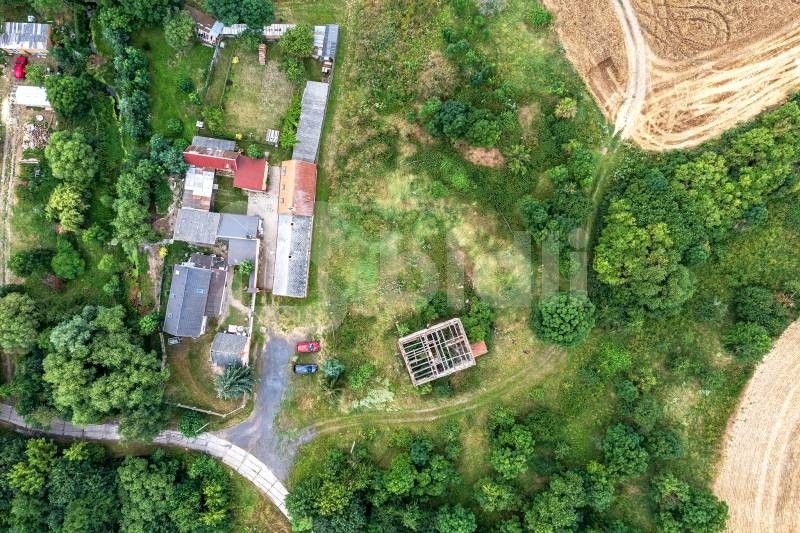 Prodej pozemek pro bydlení - Holetice, Březno