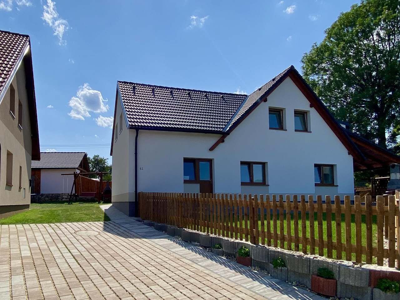 Chaty, Kadov u Sněžného, Kraj Vysočina - 1