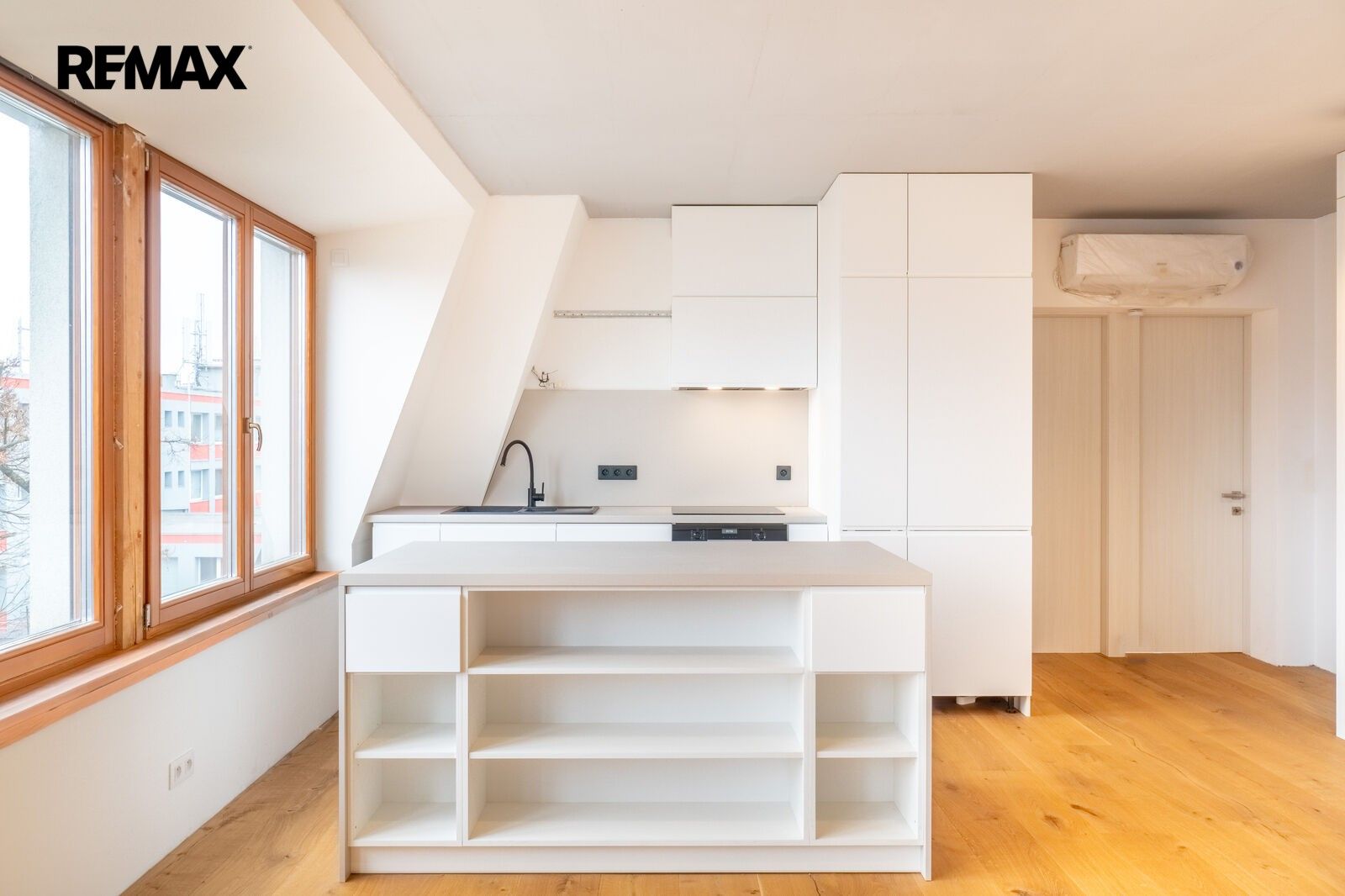 Pronájem byt 5+kk - U krčské vodárny, Praha Krč, 136 m² - 5