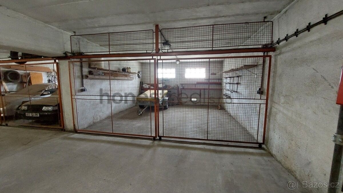 Garáže, Brno, 639 00