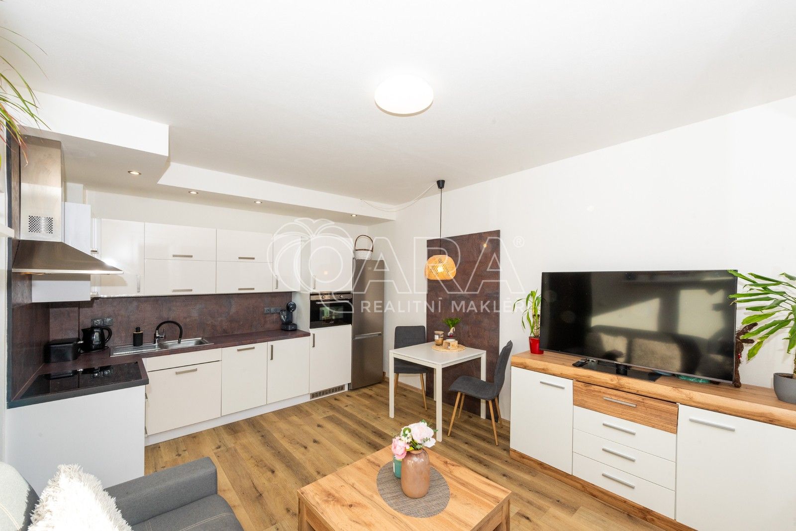 2+kk, Michnova, Trutnov, 38 m²