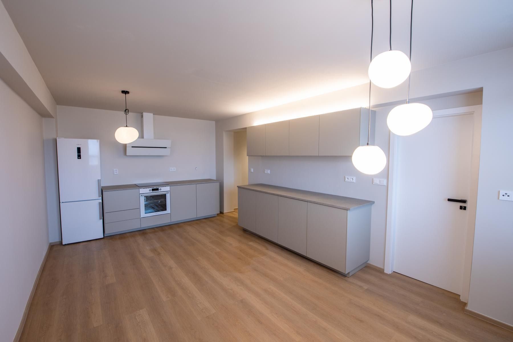 3+kk, Hřebečská, Kladno, 67 m²