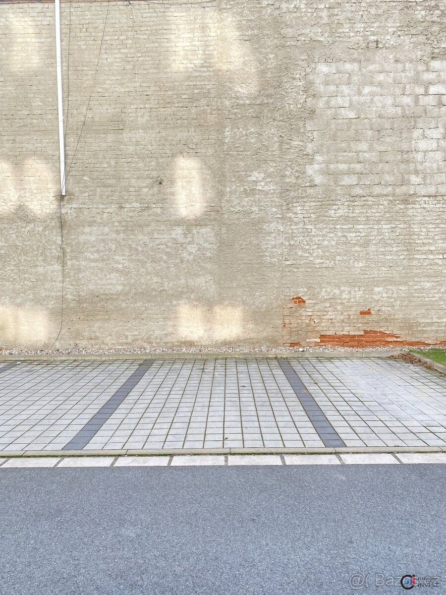 Pronájem garáž - Barchov, 530 02