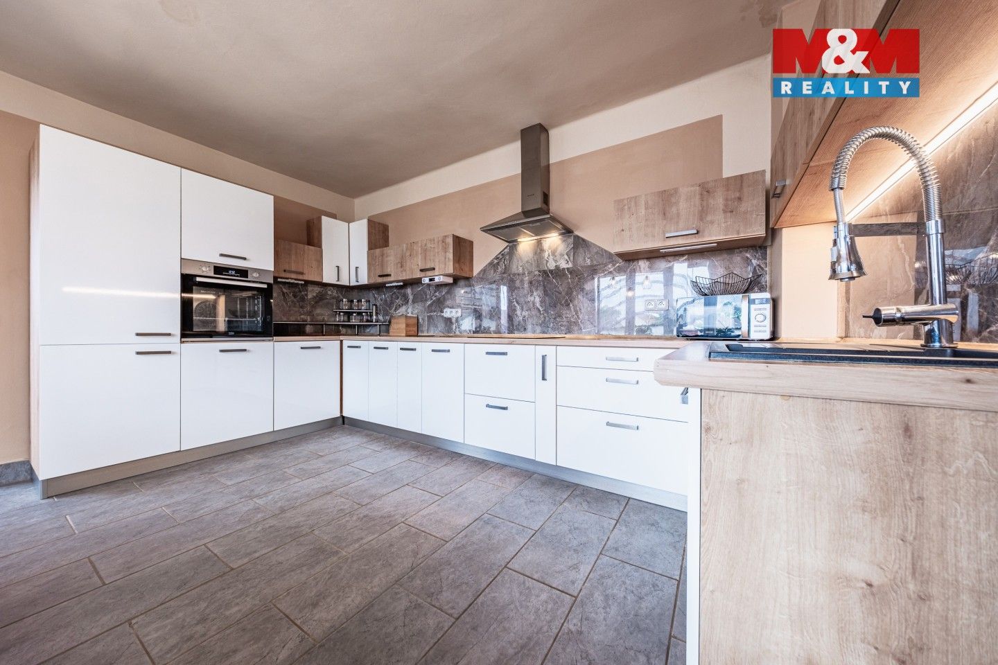 5+1, Kladruby, Chlumec nad Cidlinou, 139 m² - 2
