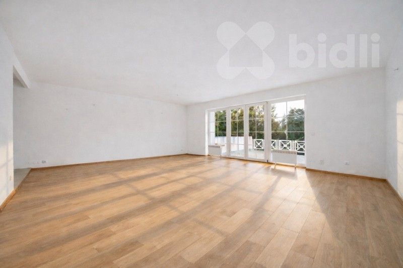 Prodej komerční - Spojovací, Hradec Králové, 335 m²