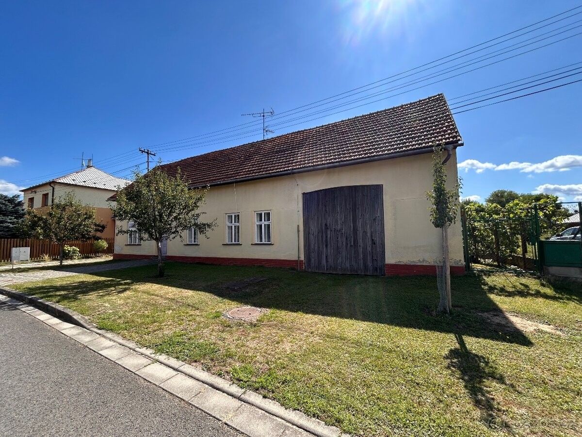 Rodinné domy, Březolupy, 687 13 - 2