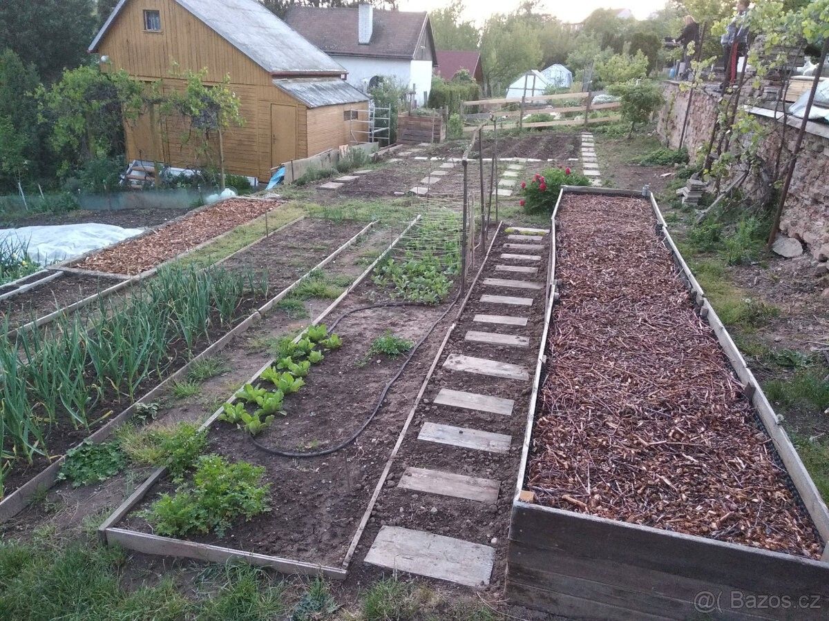 Zahrady, Zdiby, 250 66