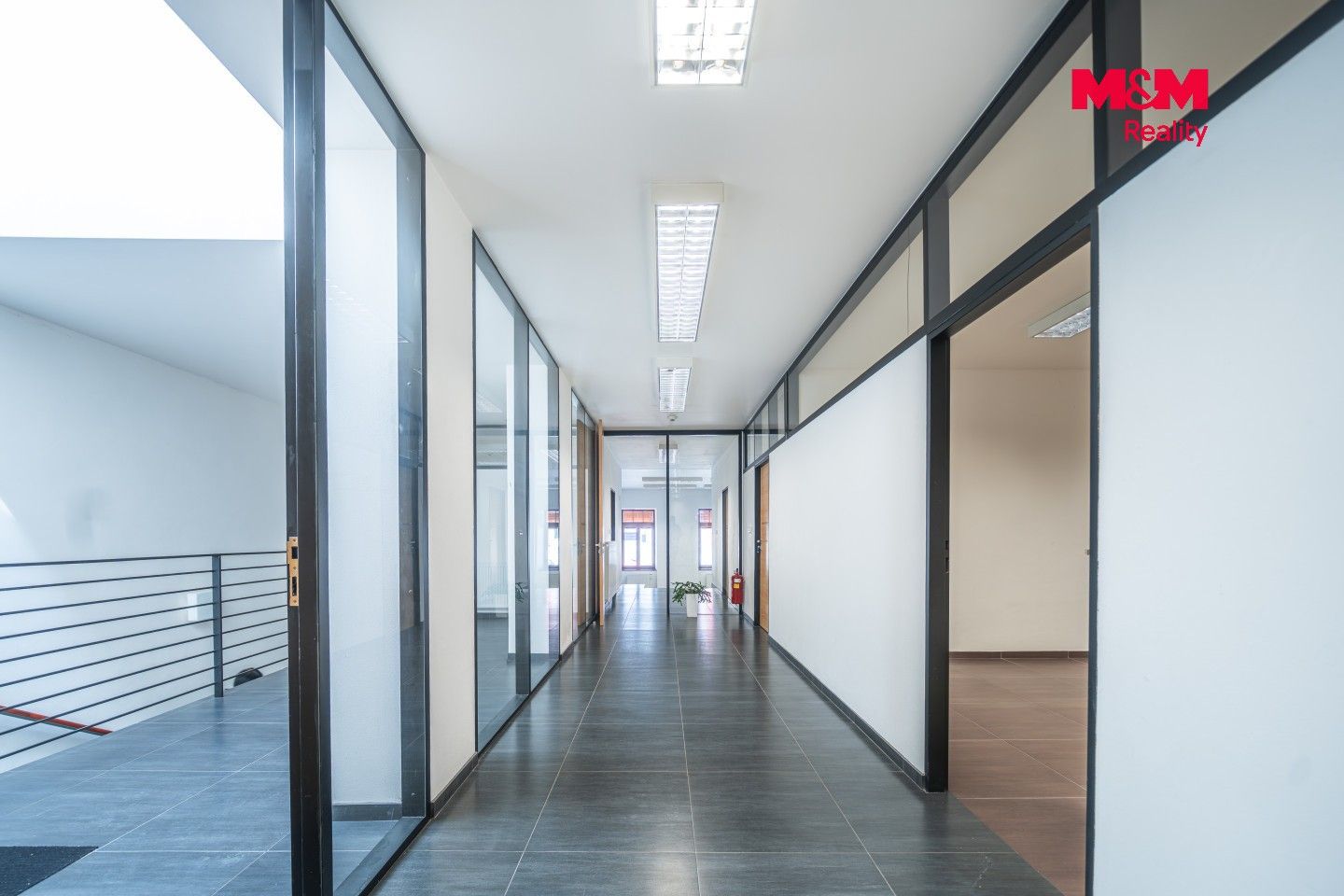 Kanceláře, náměstí Míru, Svitavy, 206 m² - 1