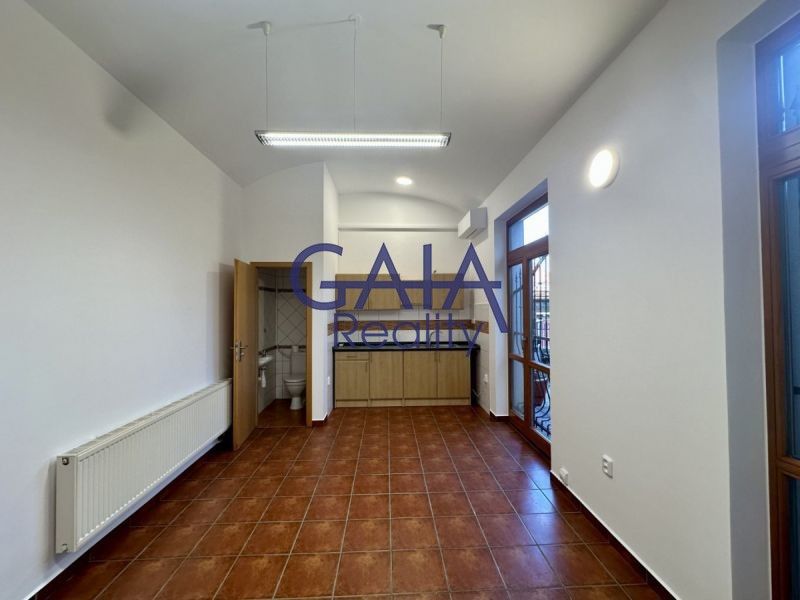 Kanceláře, Masarykovo nám., Hodonín, 19 m²