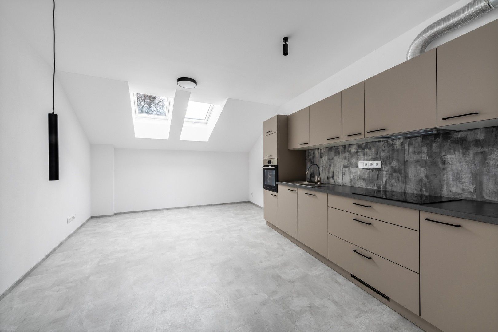 2+kk, Malostranská, Plzeň, 58 m²