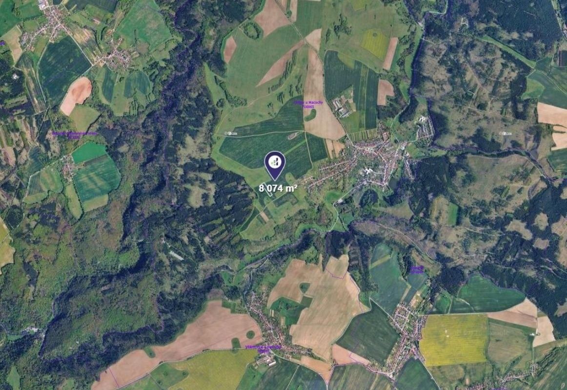 Zemědělské pozemky, Ostrov u Macochy - 2