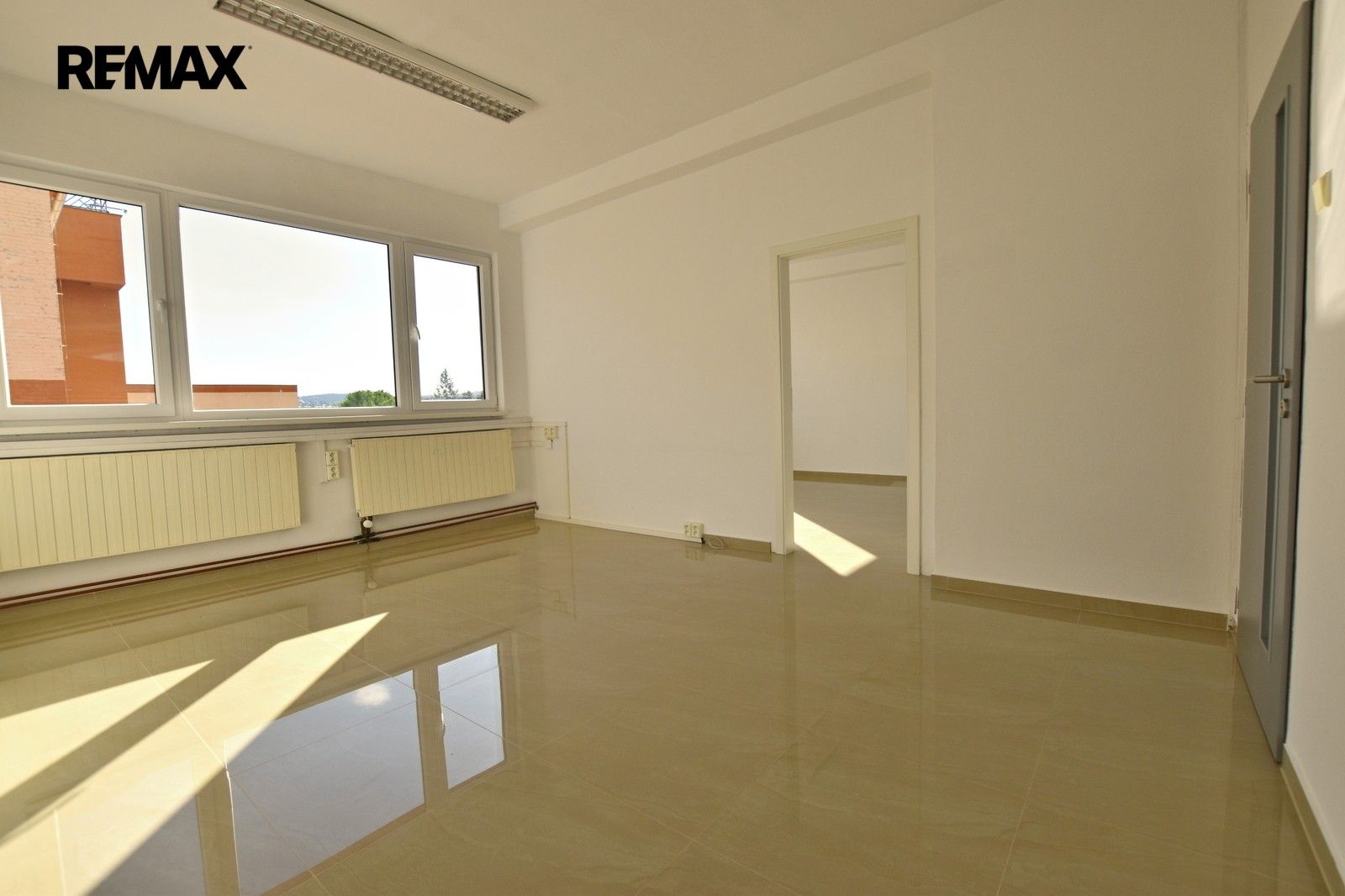 Pronájem kancelář - Rudolfovská tř. 464, České Budějovice 4, 20 m² - 5