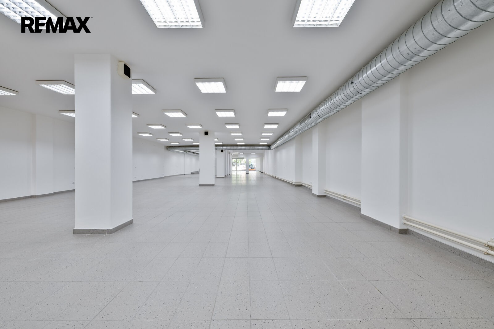 Obchodní prostory · 564 m² · 9. května 619, Tábor - 4