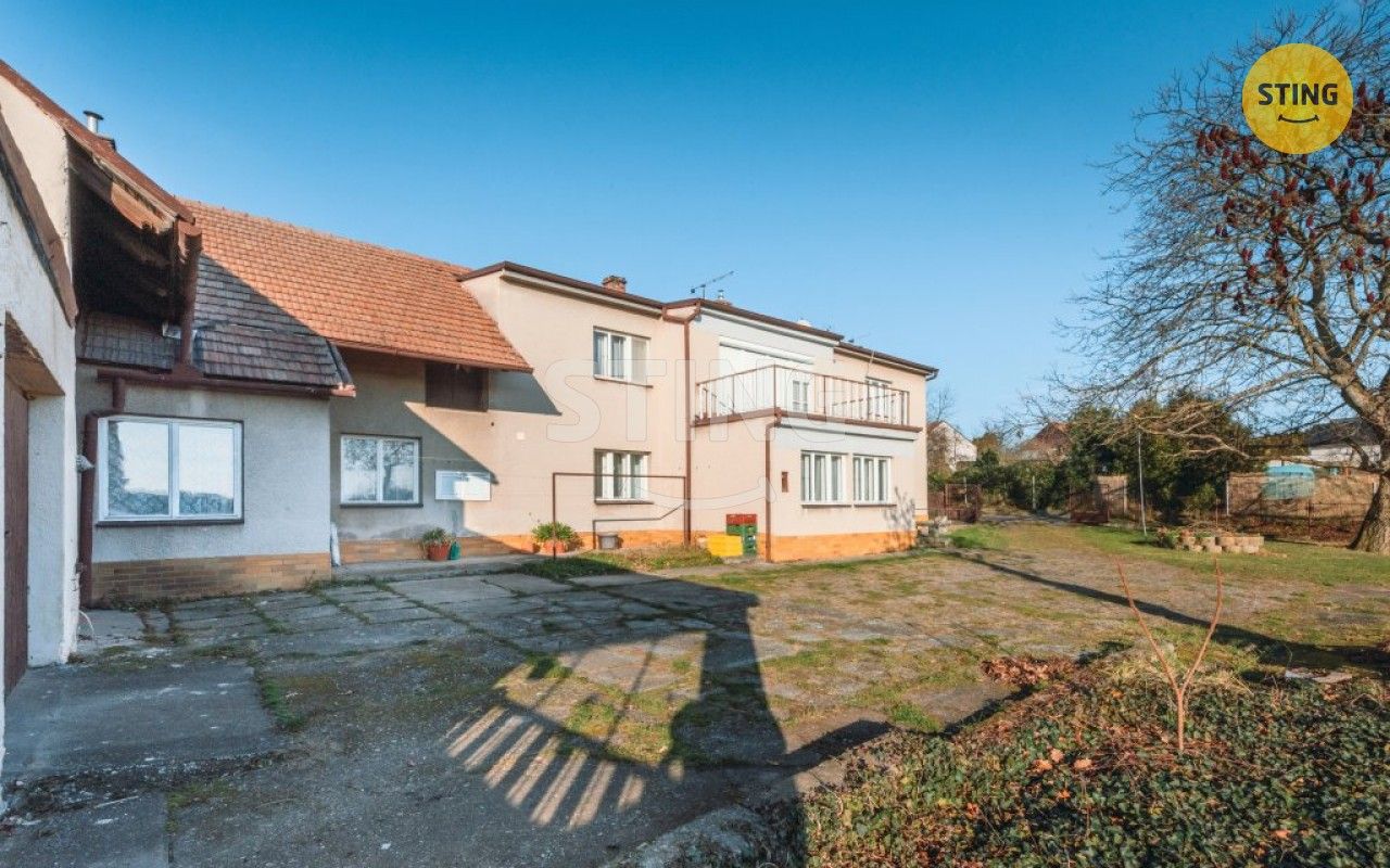 Prodej rodinný dům - Luční, Srch, 500 m²