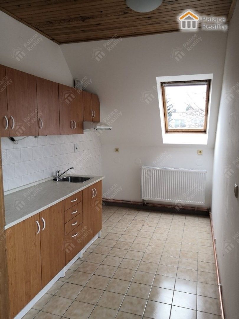 Pronájem byt 2+kk - Františka Halase, Hradec Králové, 65 m²