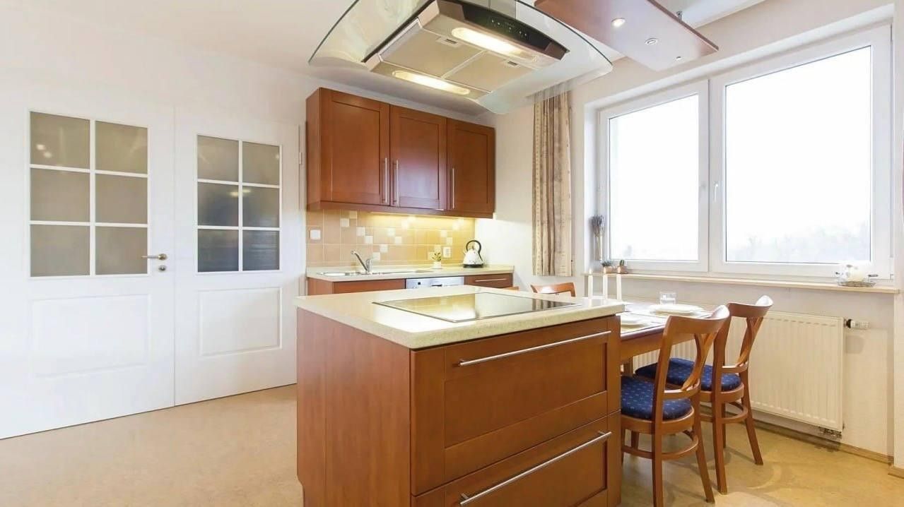 Byt 4+kk · 143 m² · U věže, Praha - 3