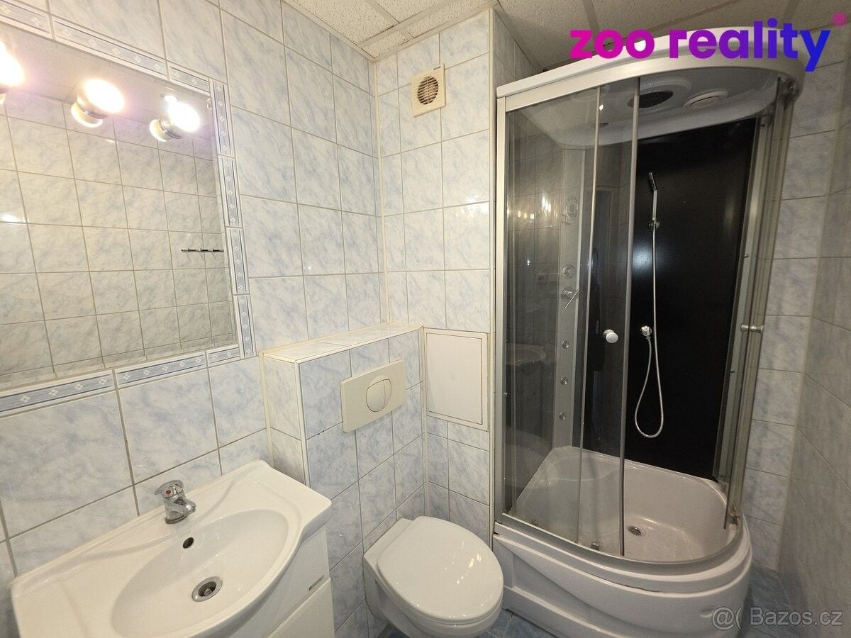 Pronájem byt - Chomutov, 430 04