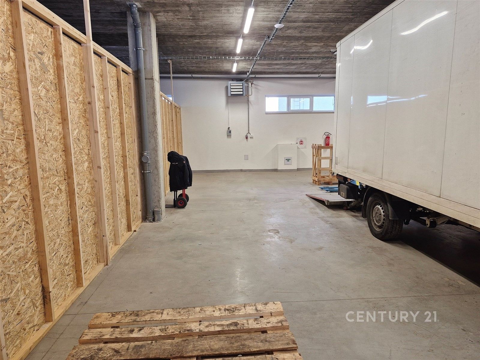 Pronájem sklad - Olomoucká, Brno, 102 m²