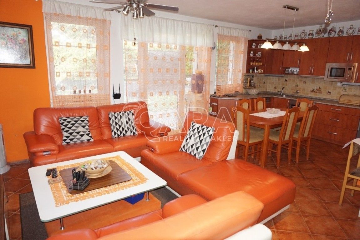 Prodej rodinný dům - Zámecká, Hrochův Týnec, 115 m²