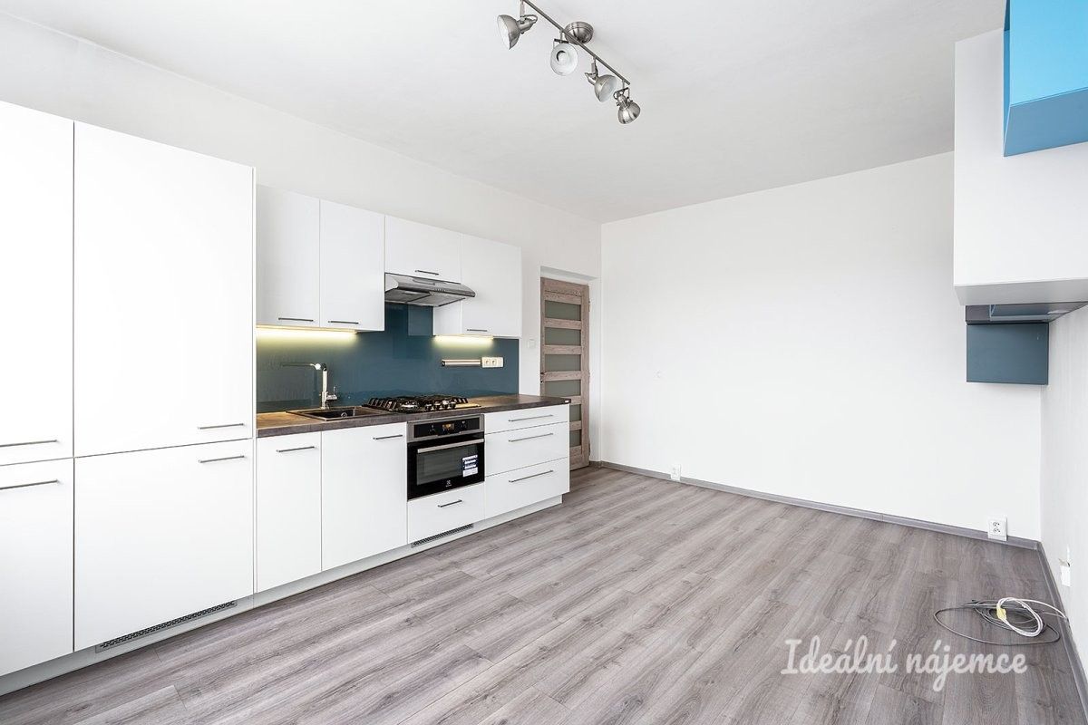 3+kk, Přesličková, Praha, 54 m²