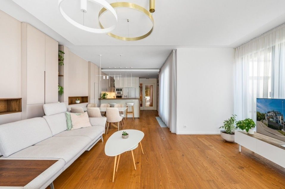 4+kk, Na pomezí, Praha, 153 m²