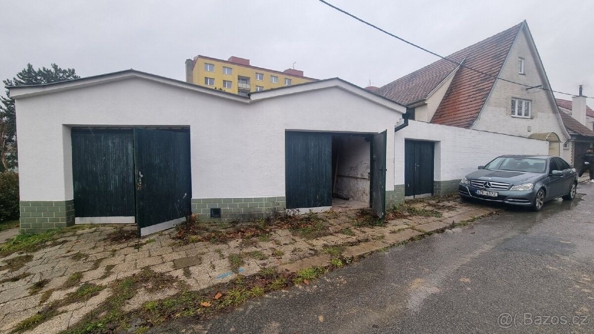 Garáže, Vyškov, 682 01