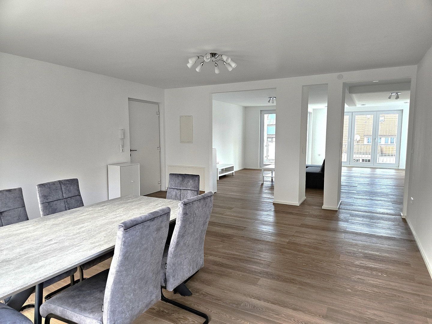3+kk, Stuttgart Bad Cannstatt Baden-Württemberg 70374, 123 m² - 2