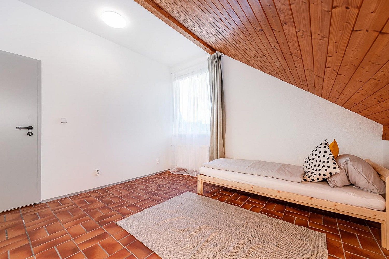 Pronájem byt - Praha - Lipence, okres Praha 16, Hlavní město Praha, 15 m² - 5