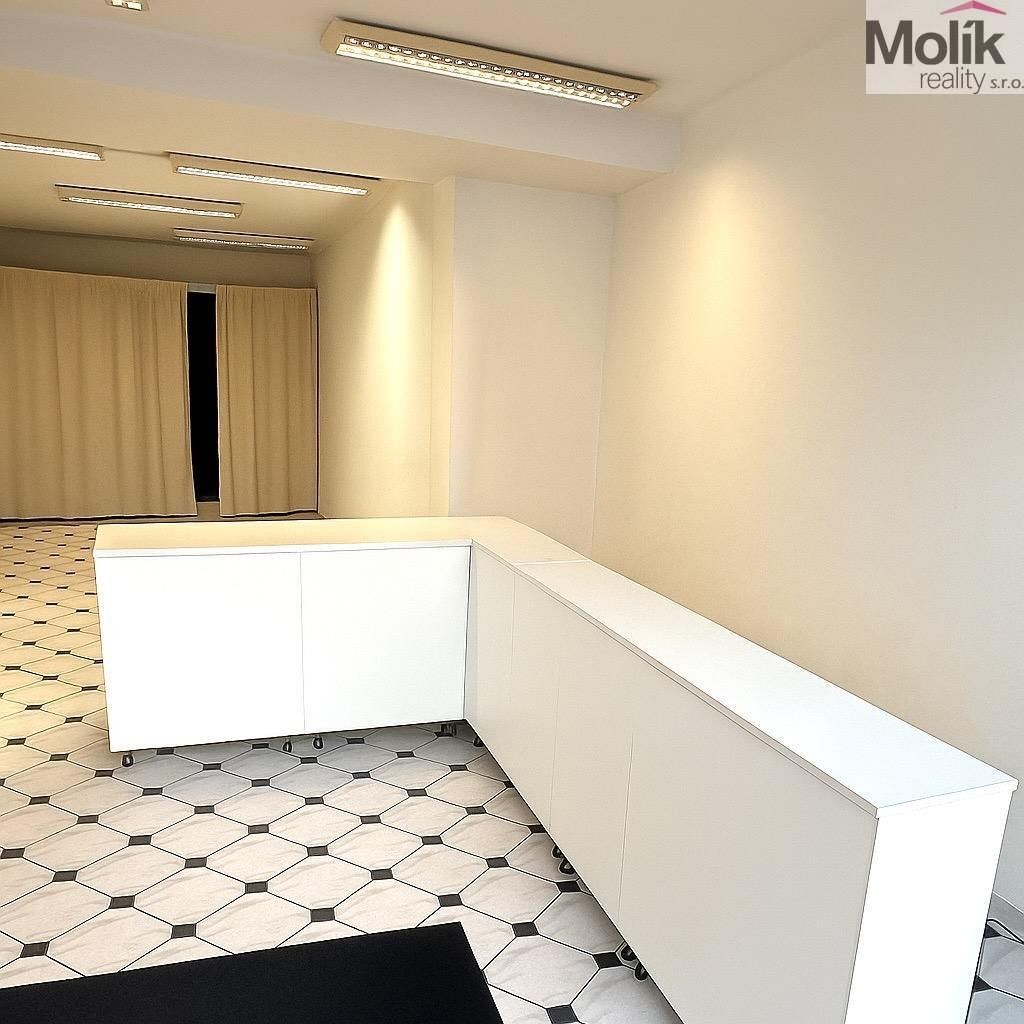 Pronájem obchodní prostory - Masarykova třída, Teplice, 110 m²