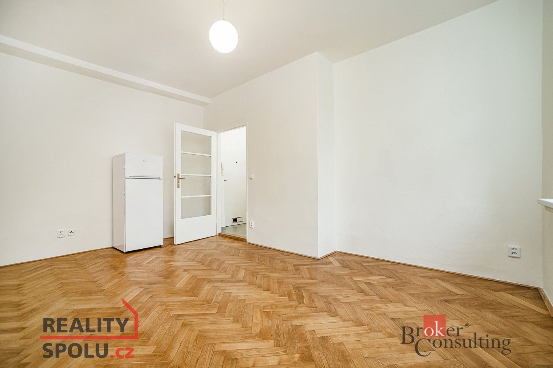 Byt 1+kk · 27 m² · Levá, Praha - 4