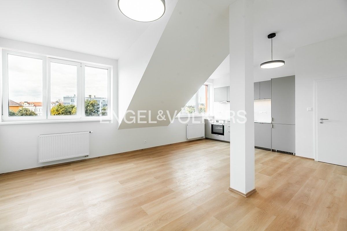 3+kk, Vosmíkových 832, Praha Libeň, 80 m² - 1