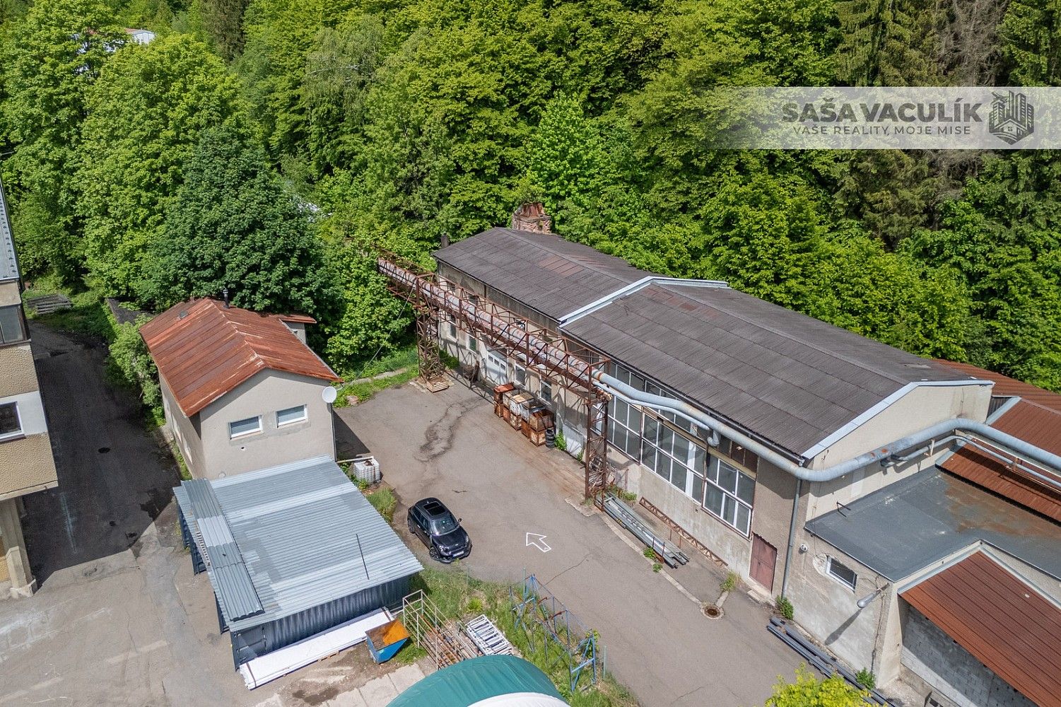 Výrobní prostory, 590 m²