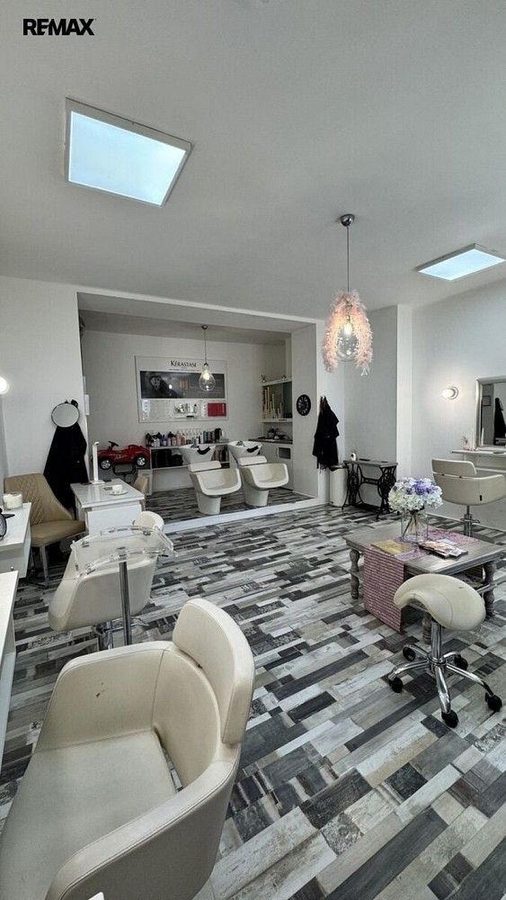 Obchodní prostory · 70 m² · Praha - Vršovice, okres Praha 10, Hlavní město Praha - 4