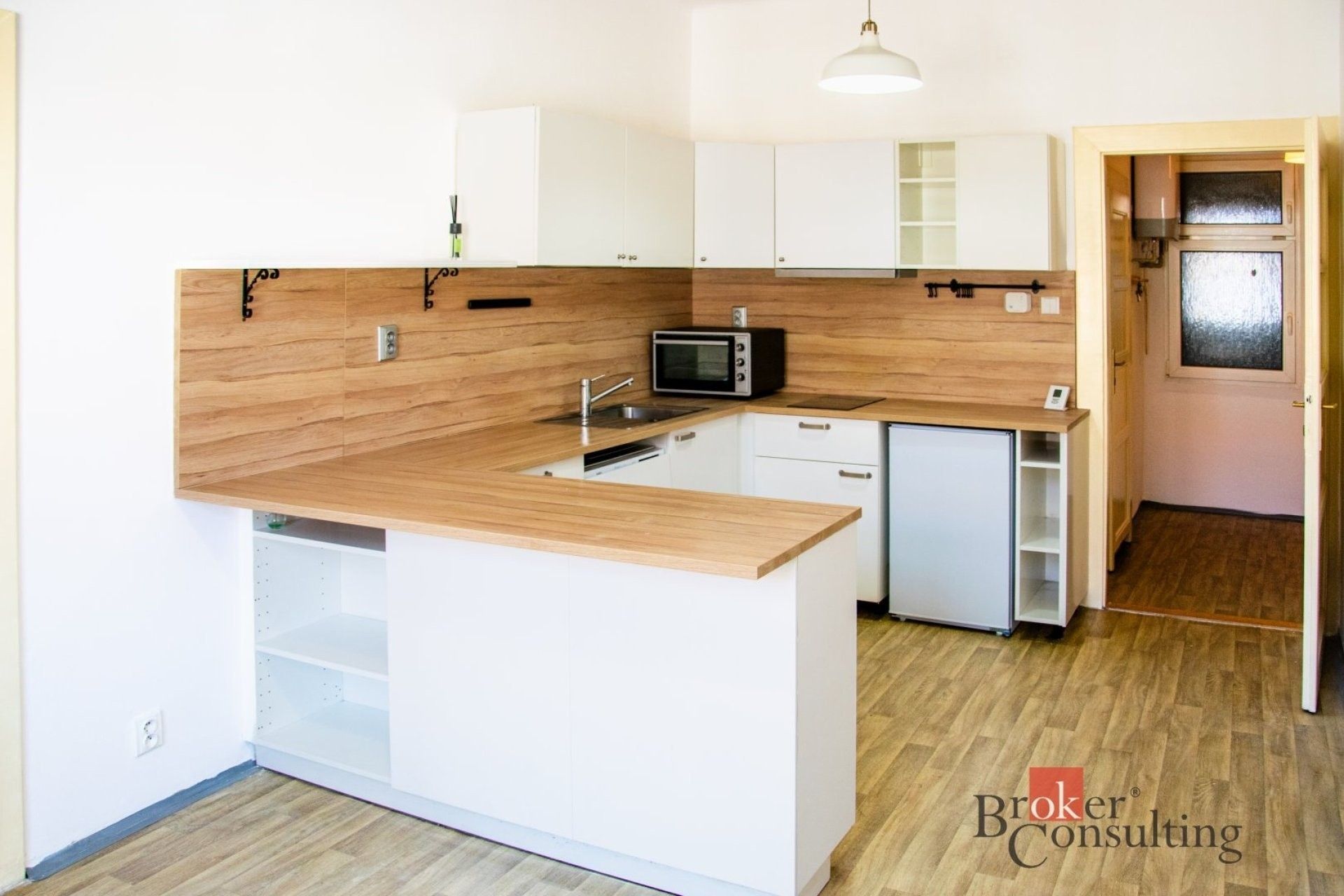 2+kk, Černokostelecká, Praha, 45 m² - 2