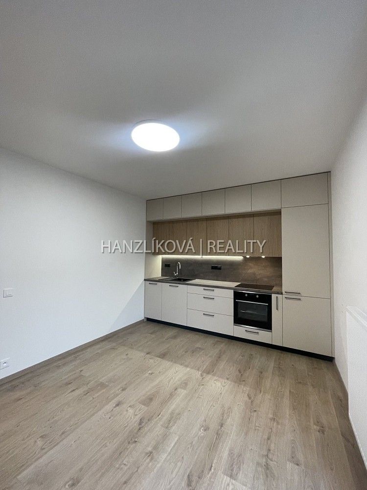 Byt 2+kk · 40 m² · České Budějovice - České Budějovice 3, Jihočeský kraj - 4