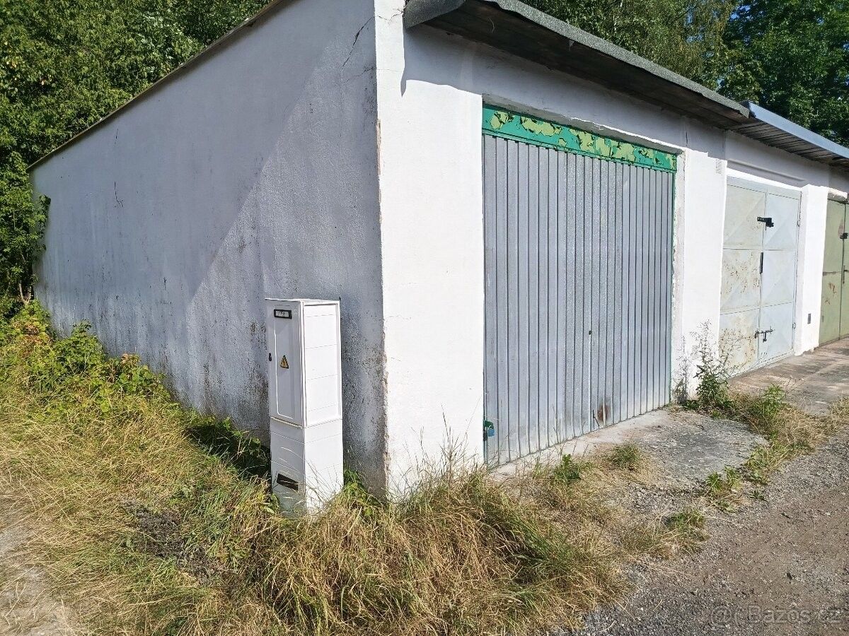 Garáže, Klášter Hradiště nad Jizerou, 294 15 - 2