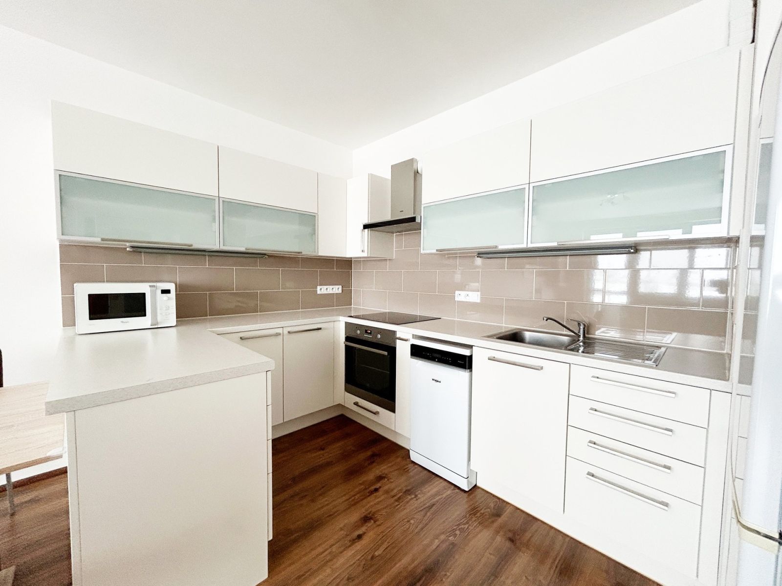 3+kk, U Hostavického potoka, Praha - Hostavice, 67 m² - 1