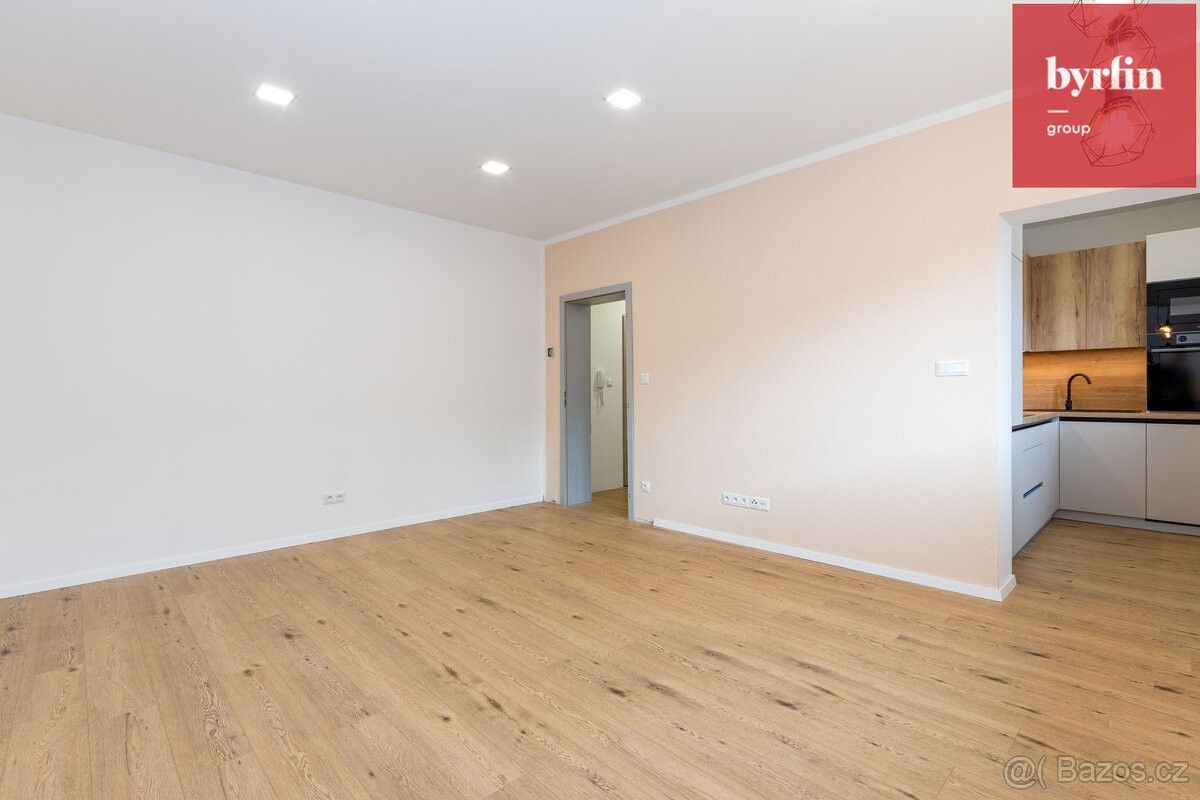 Prodej byt - Opava, 746 01