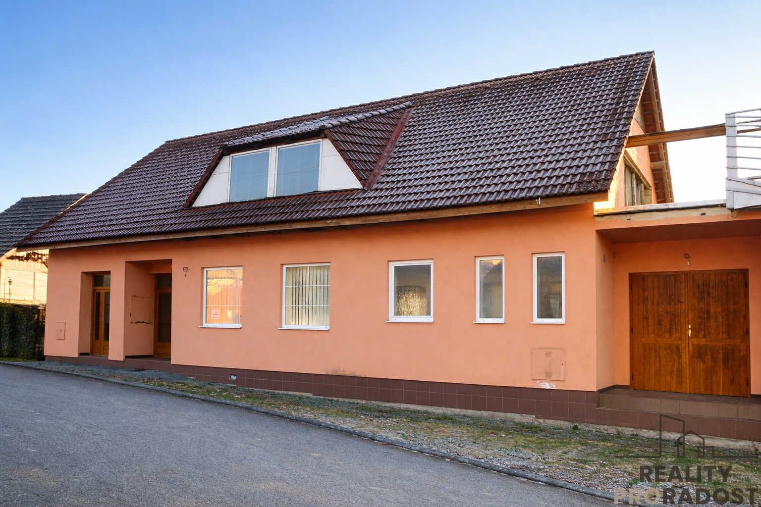 Rodinné domy, Kaplice, Cetkovice, 300 m²