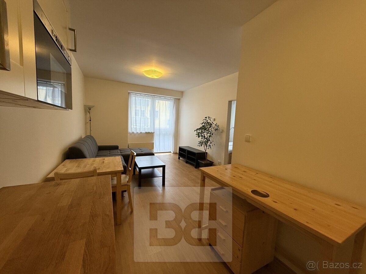 Pronájem byt - Jinočany, 252 25