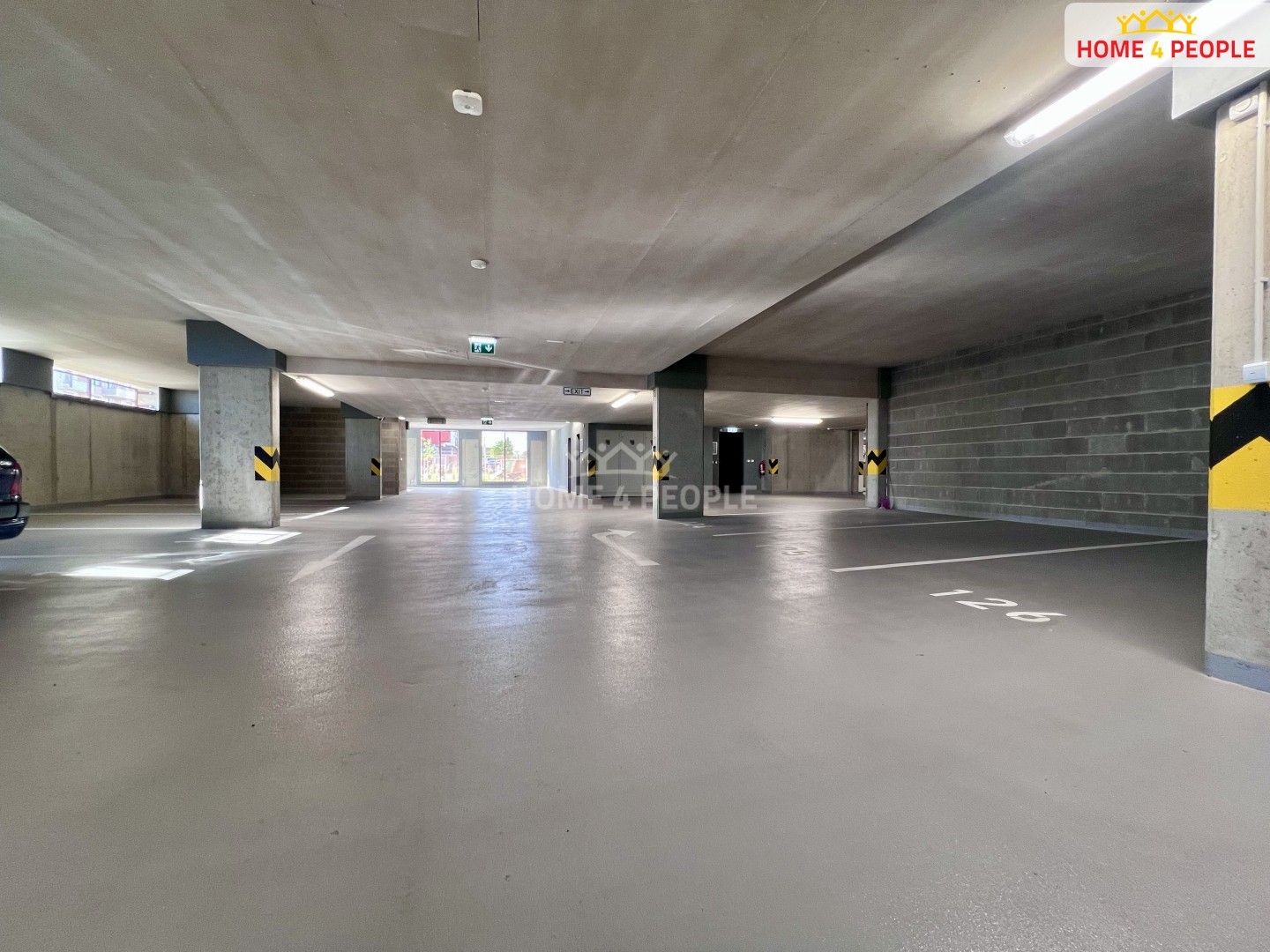 Garáže, Kardausova,Praha-Dolní Měcholupy, 14 m²