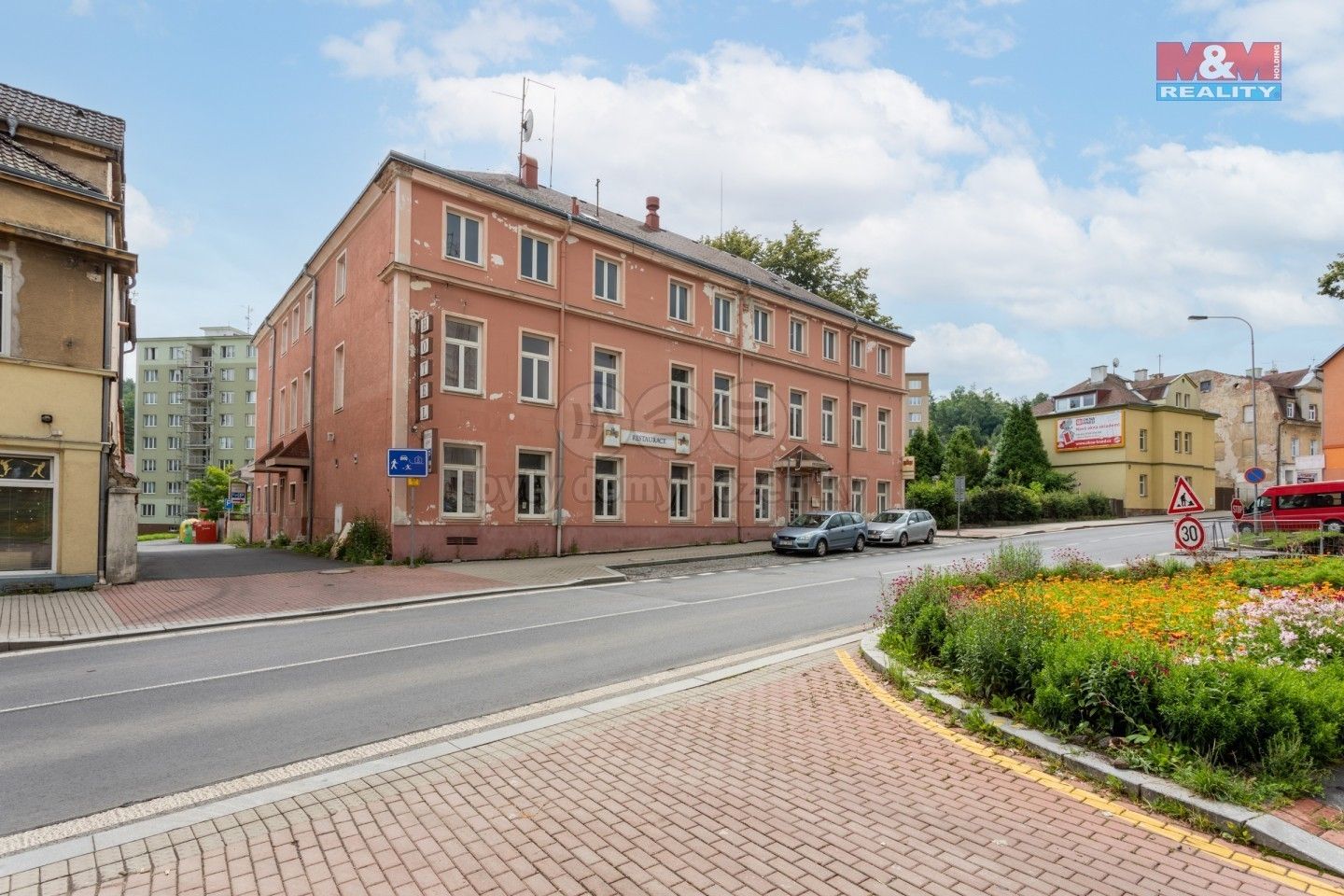 Činžovní domy, Studentská, Karlovy Vary, 1 868 m²