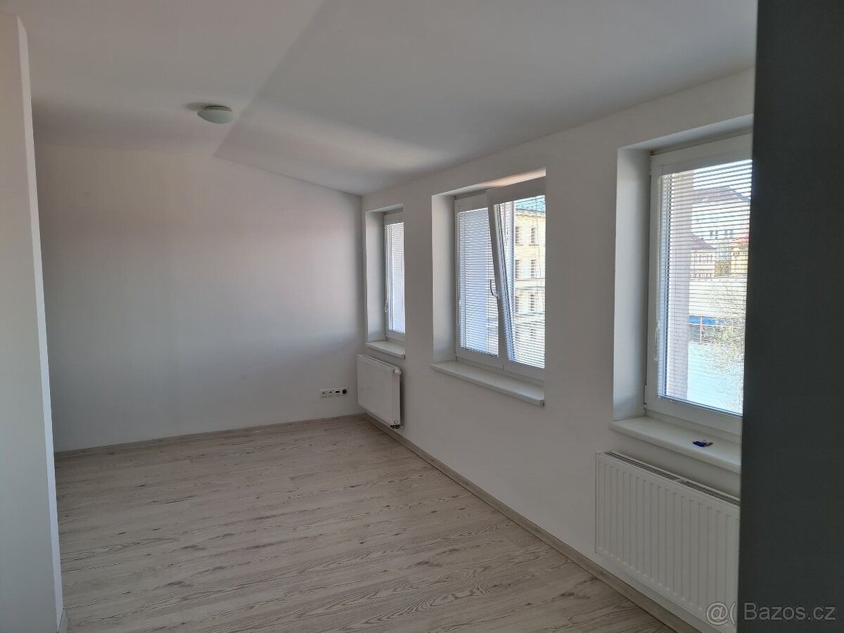 Pronájem byt 2+kk - Liberec, 460 01, 54 m²