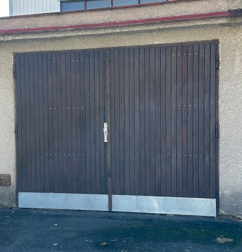 Garáže, Benešov u Prahy, 256 01