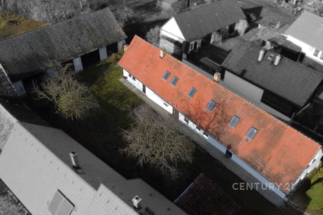 Prodej rodinný dům - Bezděkov, Loket, 261 m²