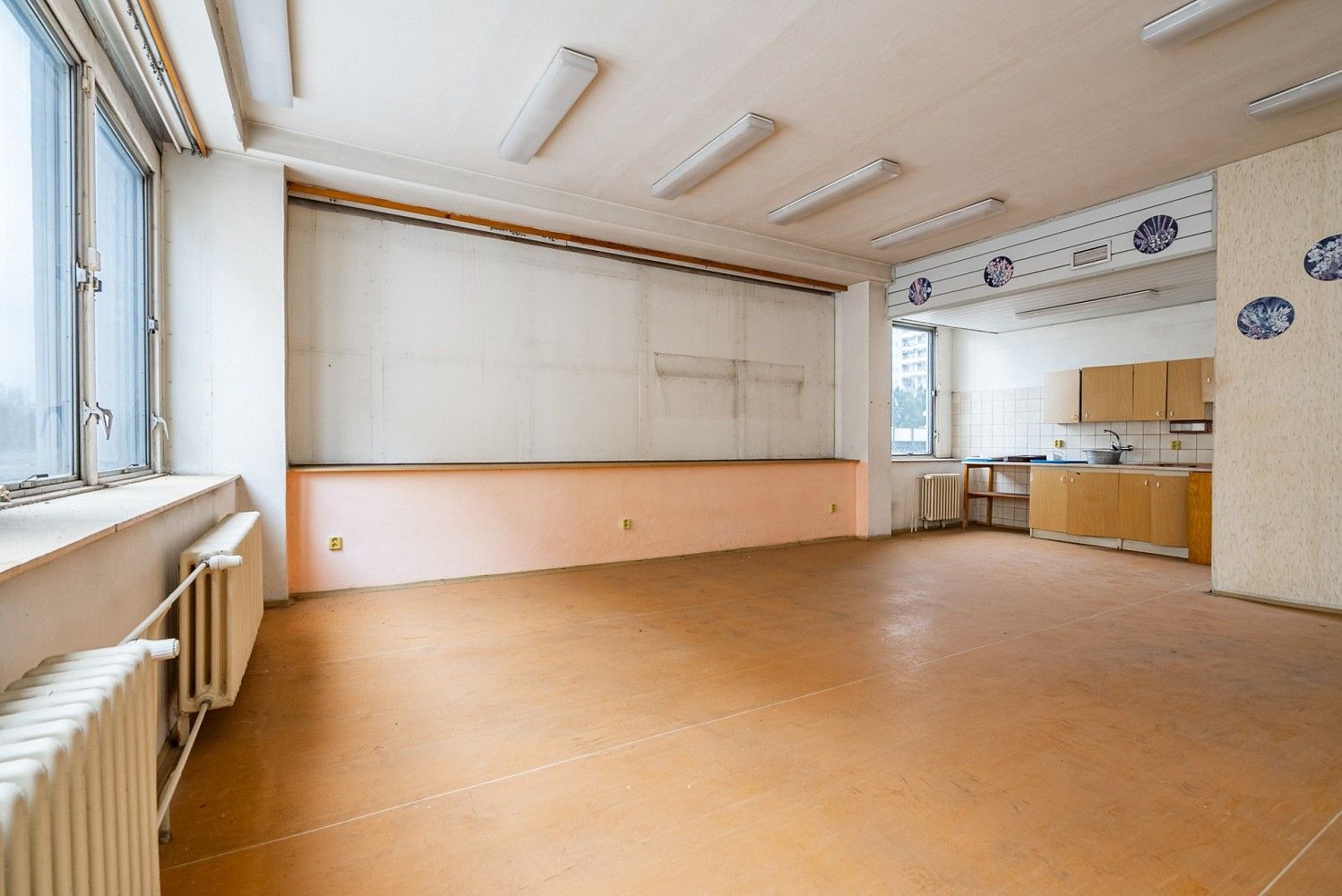 Pronájem obchodní prostory - Hradec Králové - Nový Hradec Králové, Královéhradecký kraj, 402 m² - 1