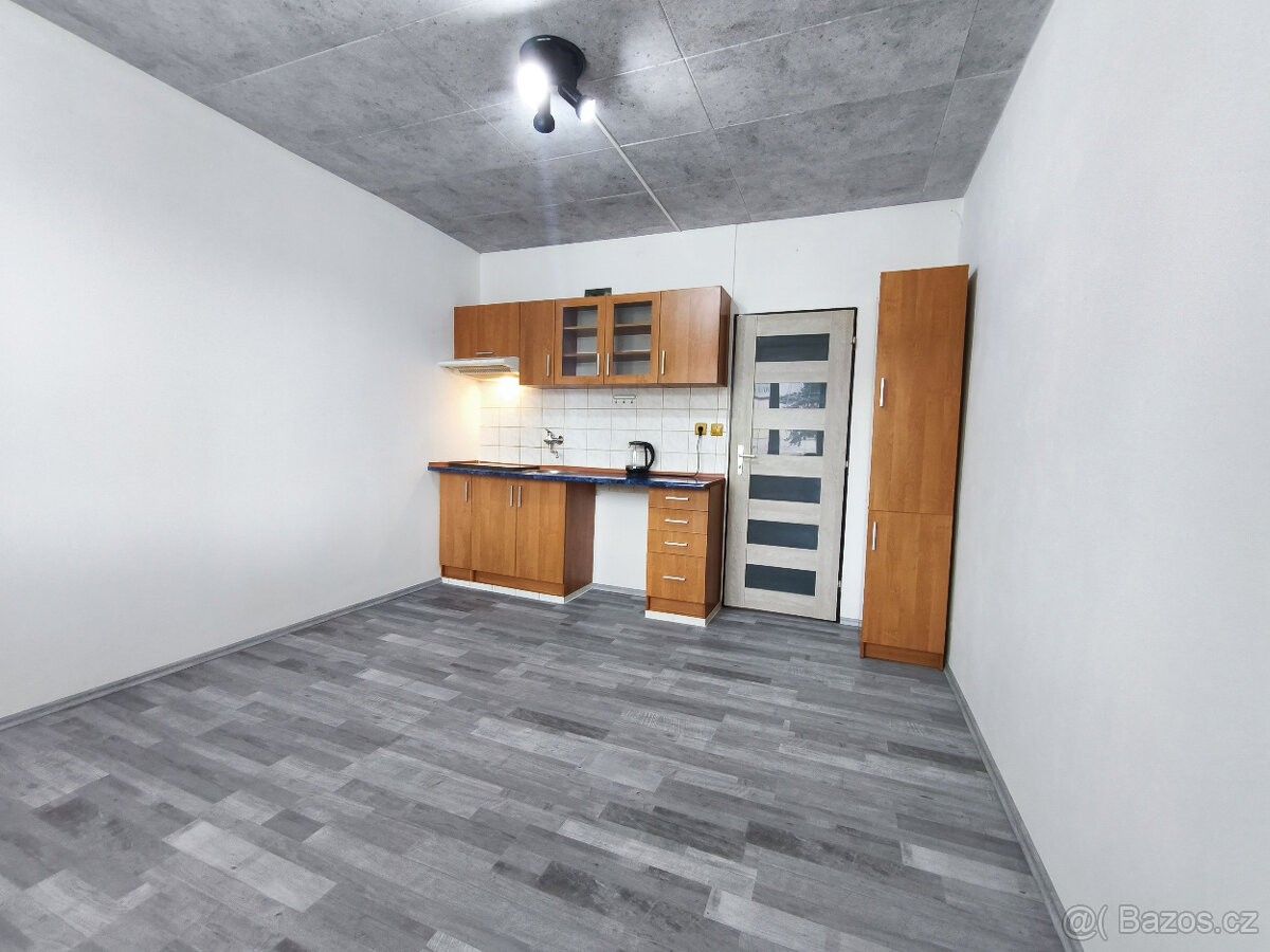 Pronájem byt - Klatovy, 339 01